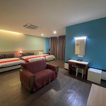 N&L Hotel Kuala Terengganu Luaran gambar
