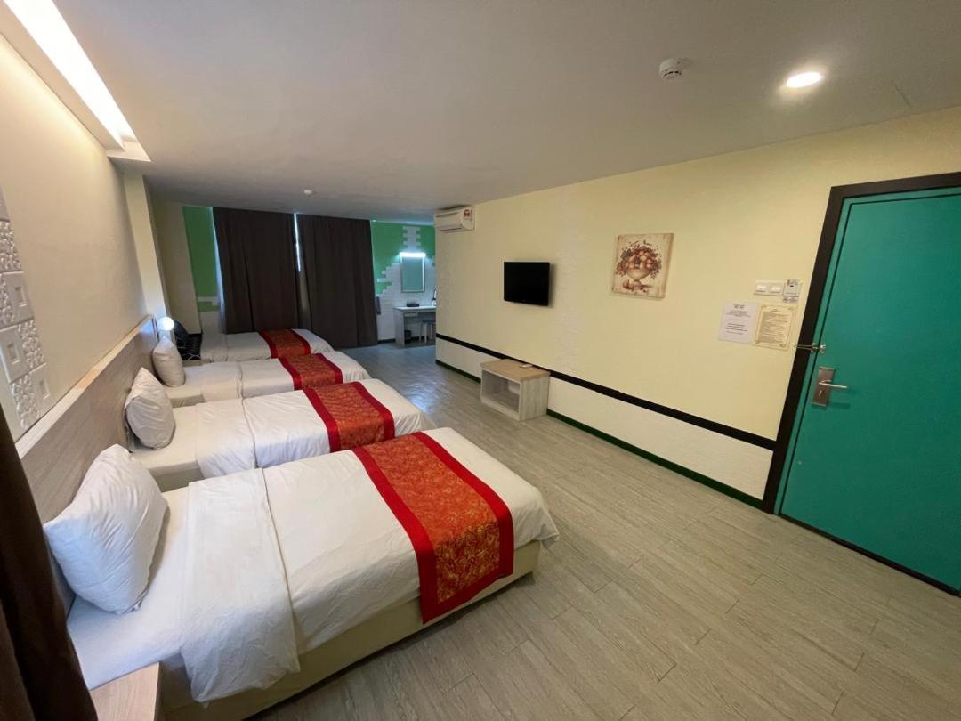 N&L Hotel Kuala Terengganu Luaran gambar