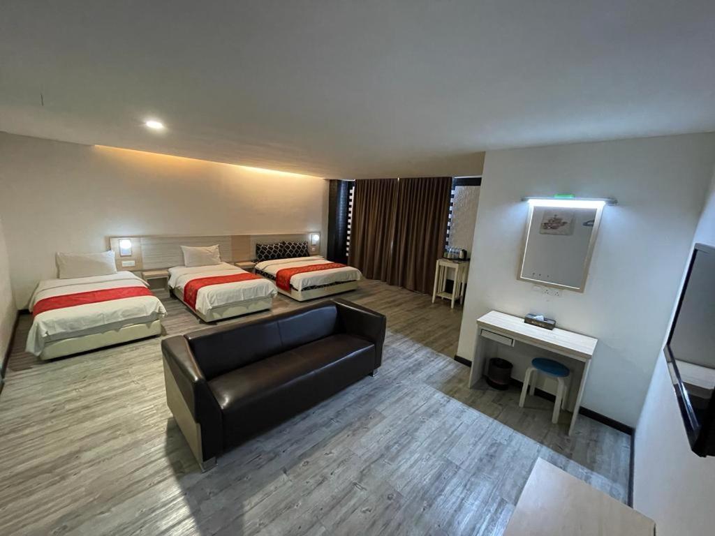 N&L Hotel Kuala Terengganu Luaran gambar