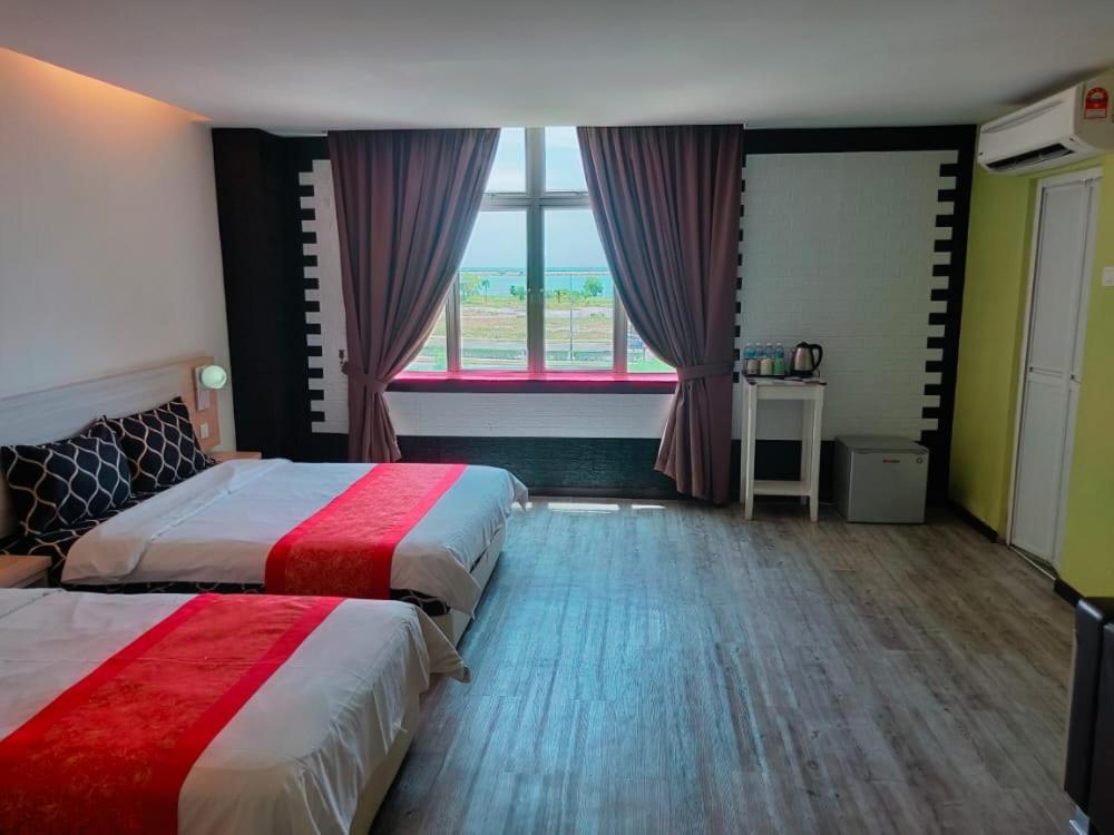 N&L Hotel Kuala Terengganu Luaran gambar
