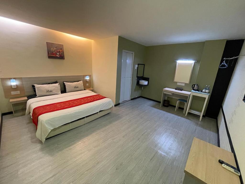 N&L Hotel Kuala Terengganu Luaran gambar