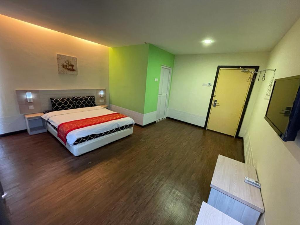 N&L Hotel Kuala Terengganu Luaran gambar