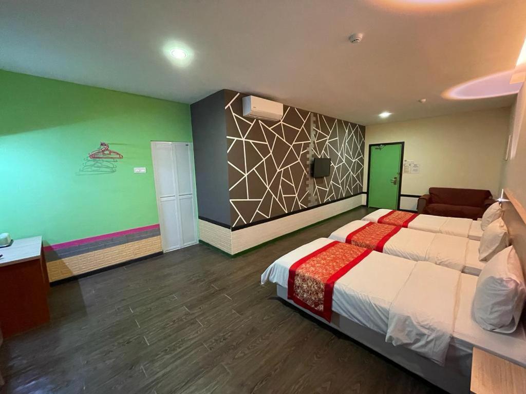 N&L Hotel Kuala Terengganu Luaran gambar