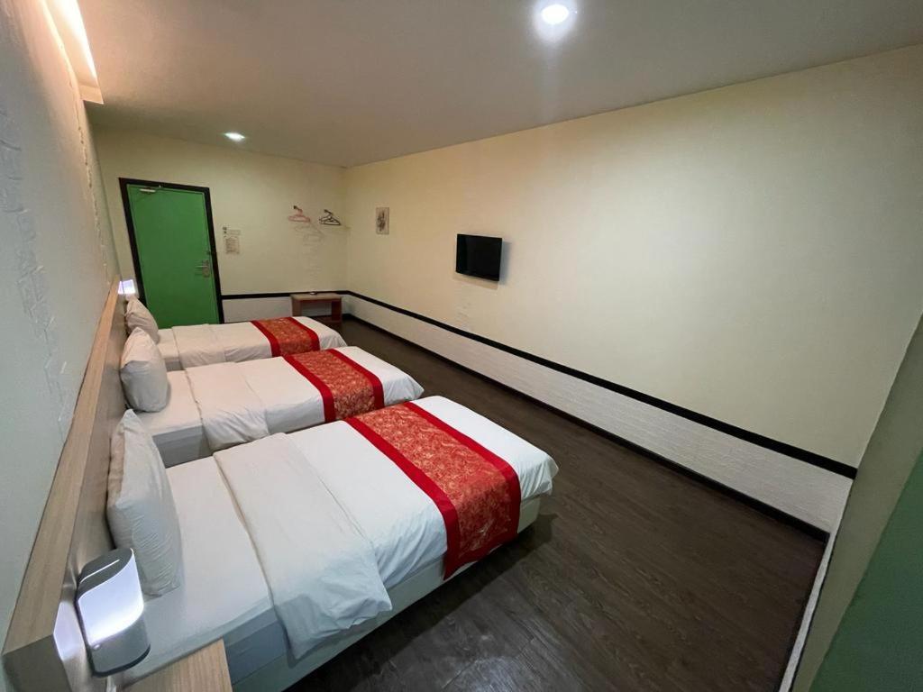 N&L Hotel Kuala Terengganu Luaran gambar
