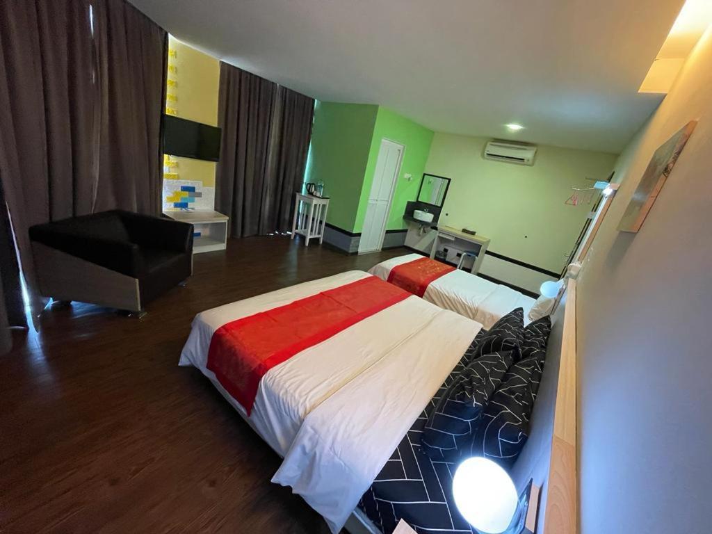N&L Hotel Kuala Terengganu Luaran gambar