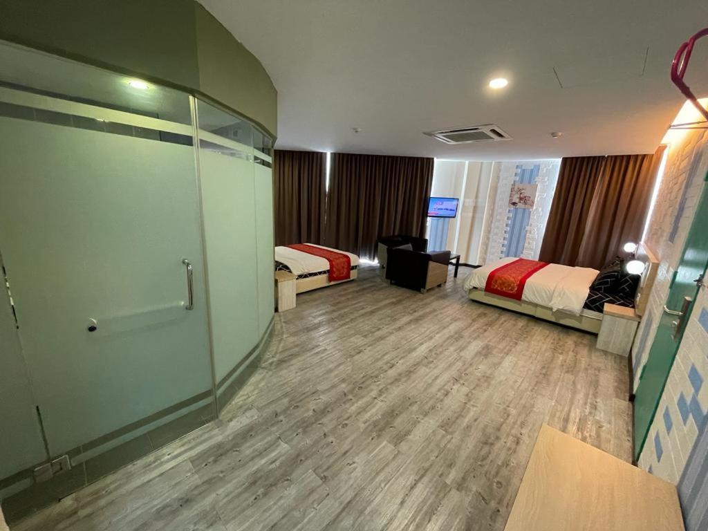 N&L Hotel Kuala Terengganu Luaran gambar